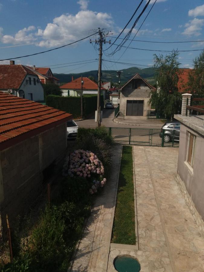 Apartman Mila I Kaja Nikšić エクステリア 写真